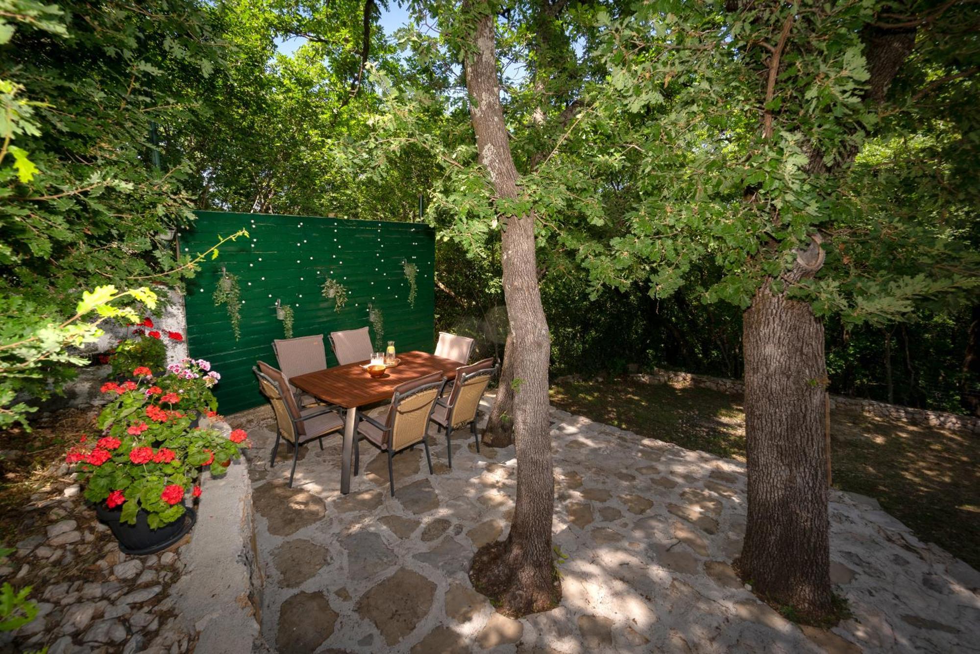 Apartments Srdanovic Omis Exterior photo